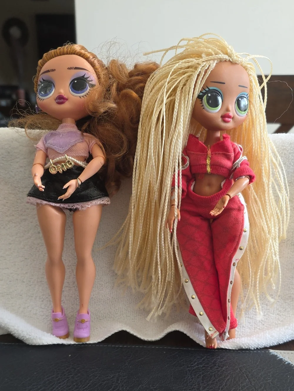 L.O.L. Surprise! Blonde & Brunette Dolls in Pink, Red and Black Fashion